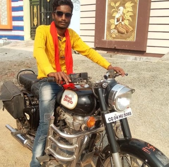 Meet your Posher, Suraj - Picture 1 of 1